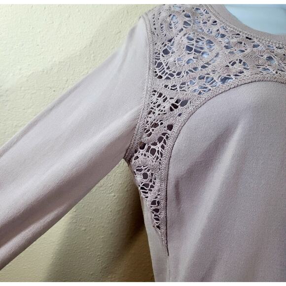 CAbi Lilac Light Purple Crochet Collar Button Up Cardigan Sweater Small Soft - Picture 6 of 7